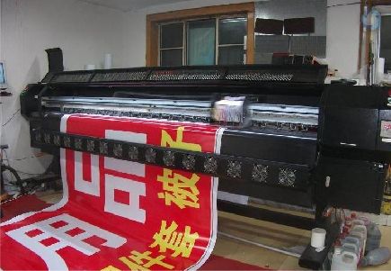  泸县喷绘广告分辨率是多少？